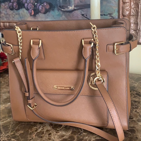 Michael Kors purse - Picture 5 of 7